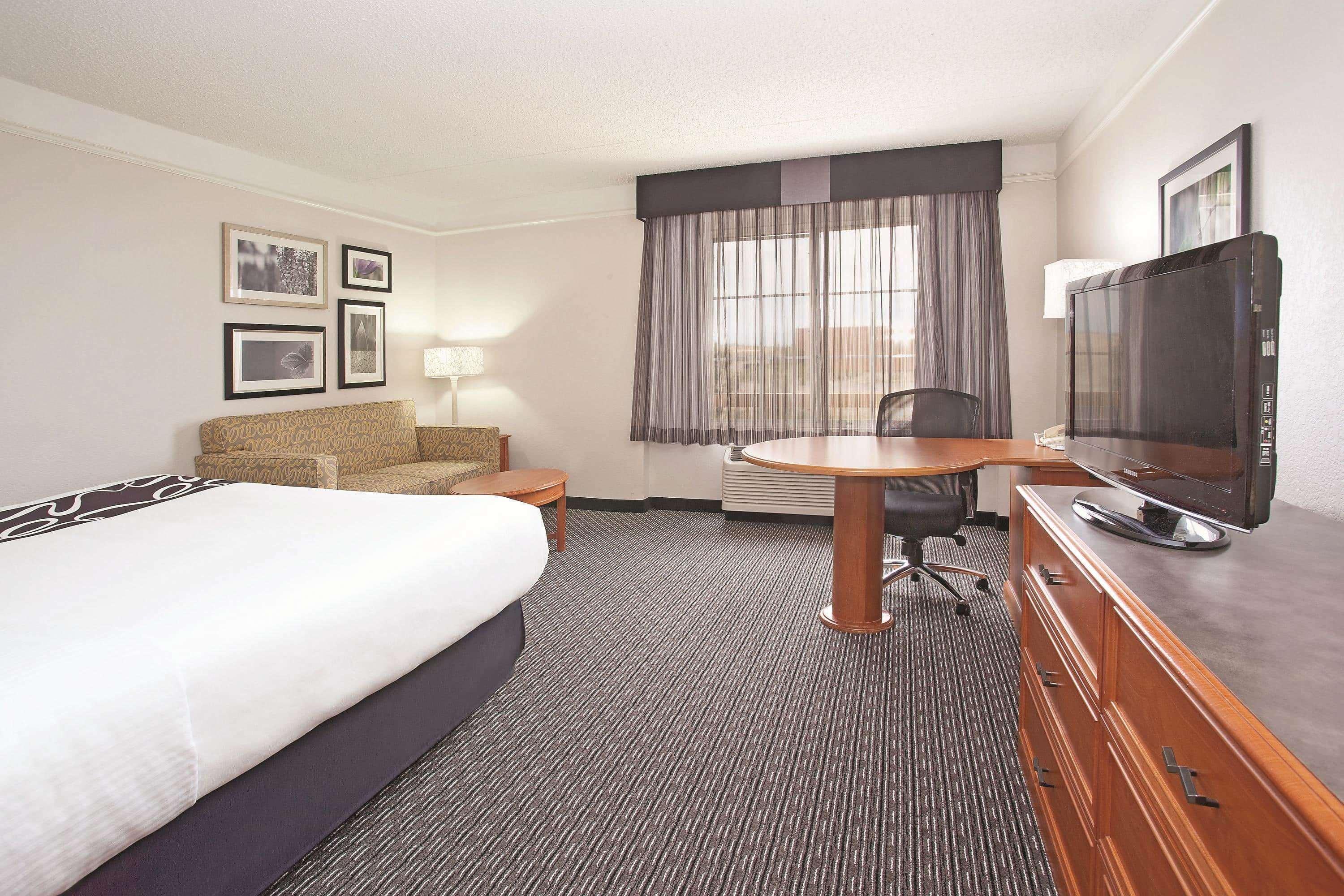 La Quinta By Wyndham Pueblo Hotell Eksteriør bilde