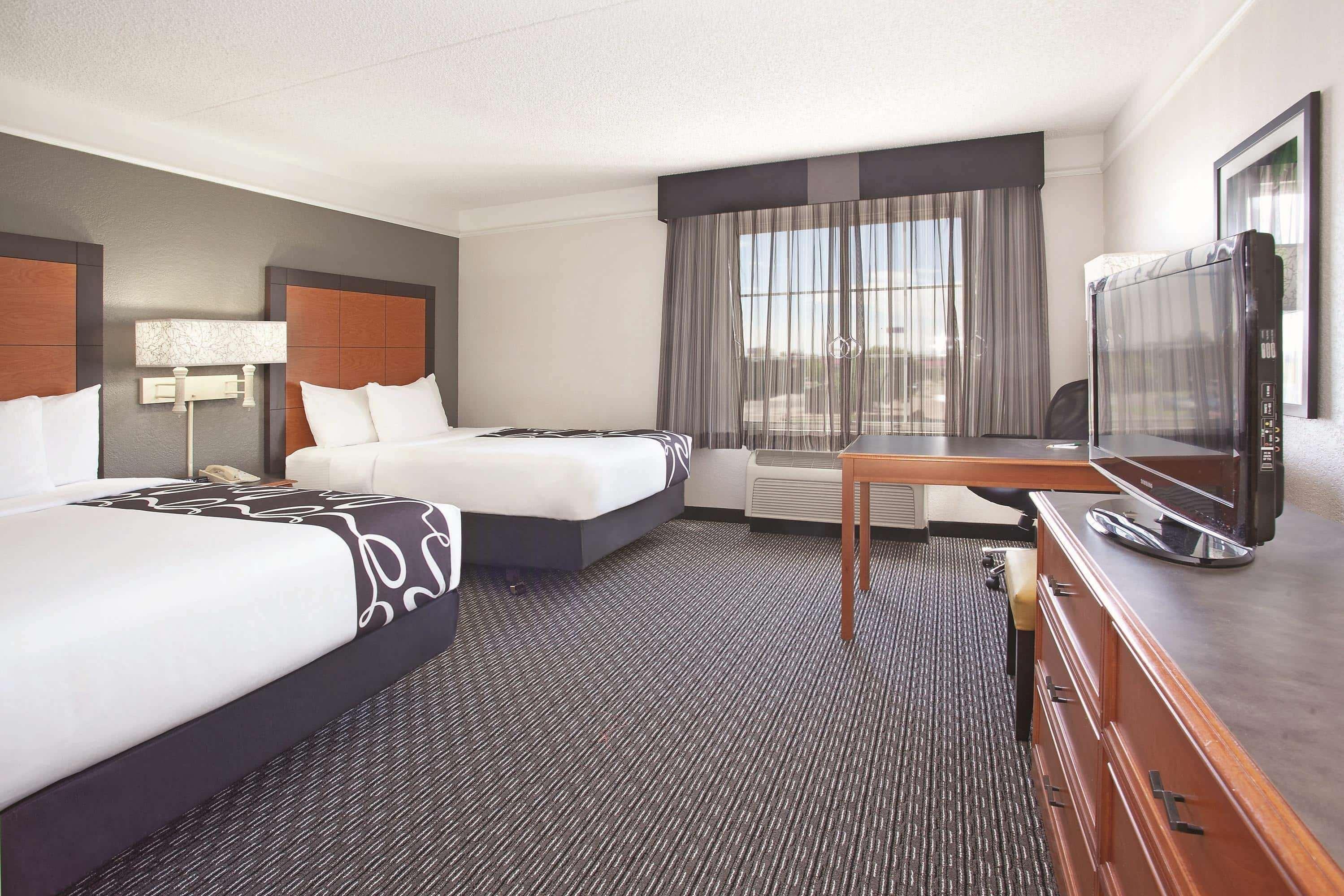 La Quinta By Wyndham Pueblo Hotell Eksteriør bilde