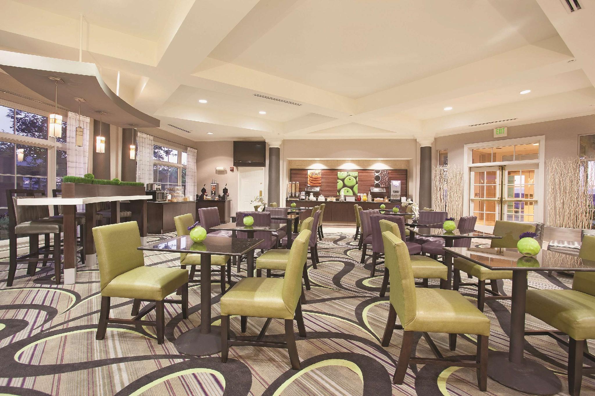 La Quinta By Wyndham Pueblo Hotell Eksteriør bilde