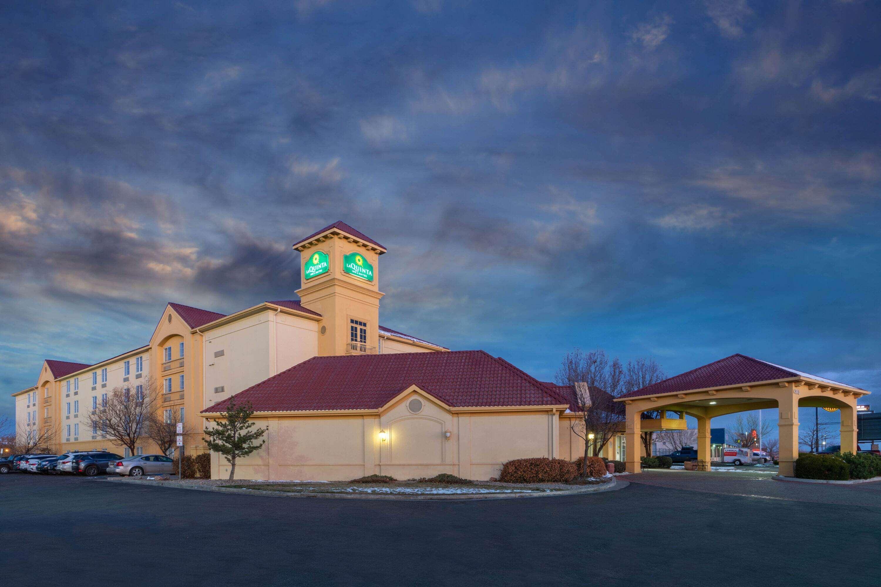 La Quinta By Wyndham Pueblo Hotell Eksteriør bilde