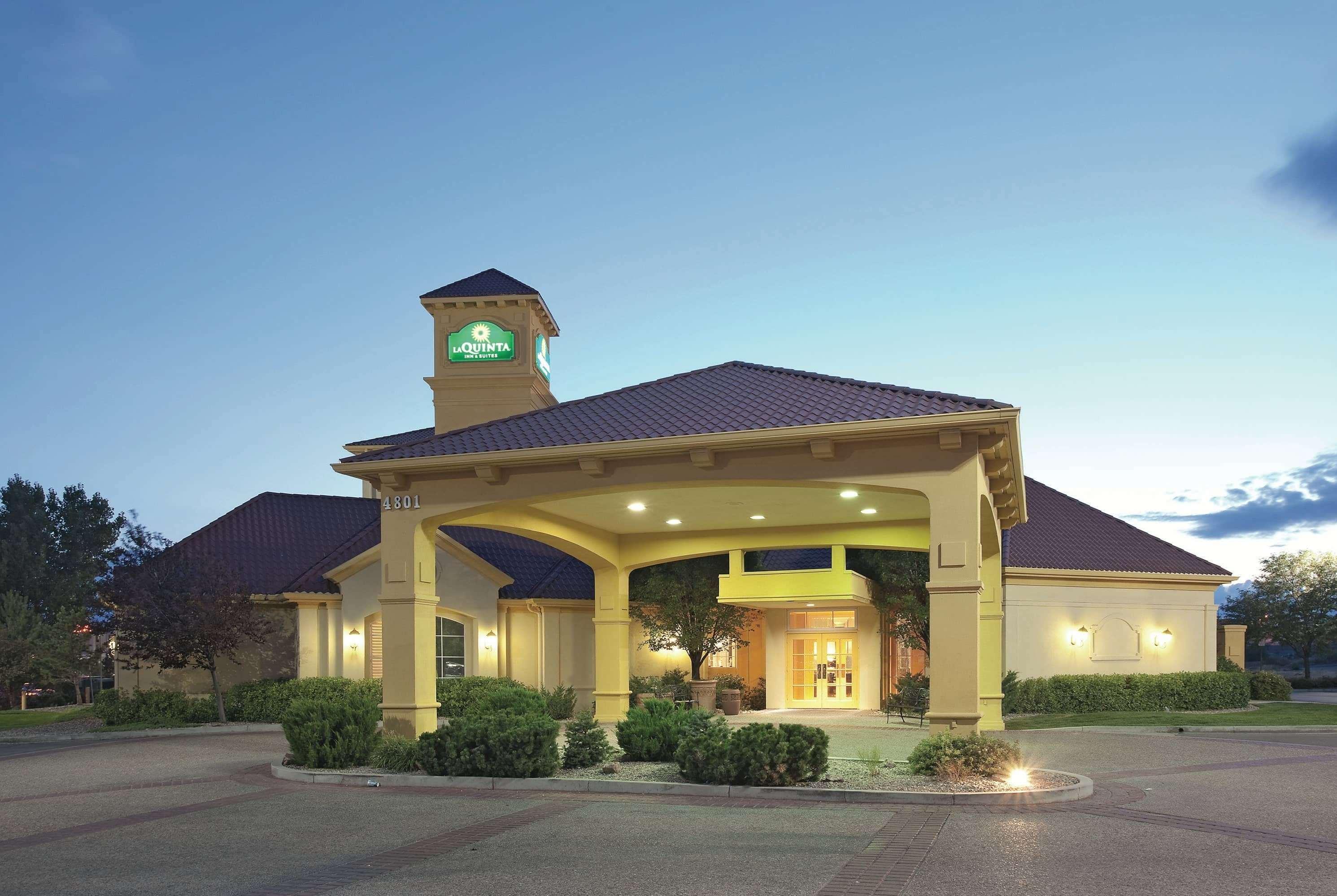 La Quinta By Wyndham Pueblo Hotell Eksteriør bilde