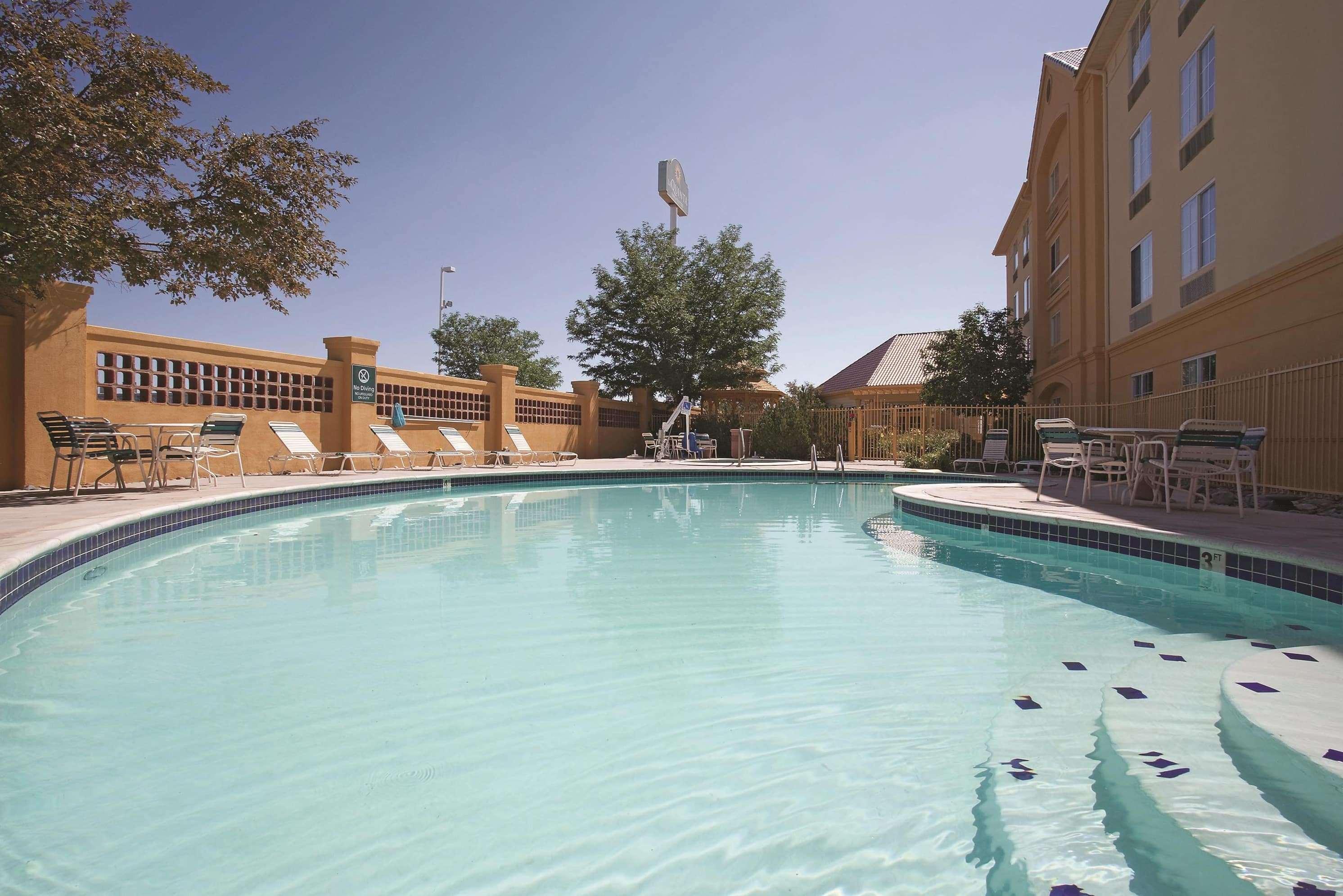 La Quinta By Wyndham Pueblo Hotell Eksteriør bilde