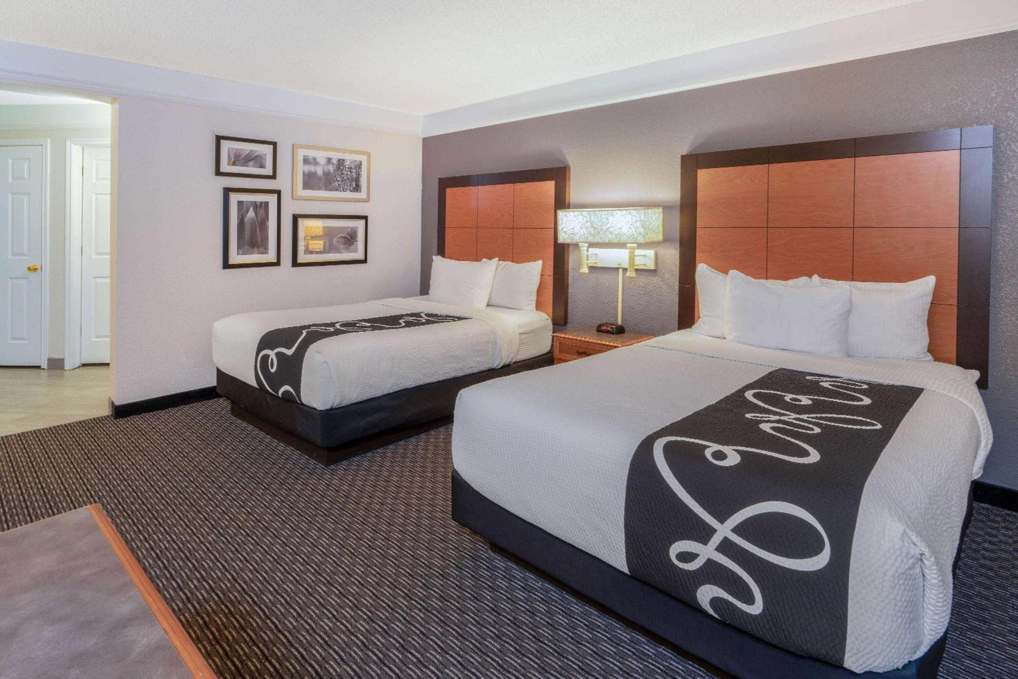 La Quinta By Wyndham Pueblo Hotell Eksteriør bilde